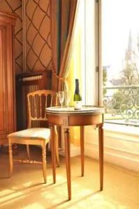 Grand Hôtel Des Templiers, Piscine & Spa - 75