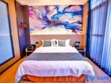 5 Bedrooms Villa