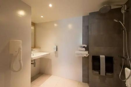 Campanile Reims Sud Bezannes - 9