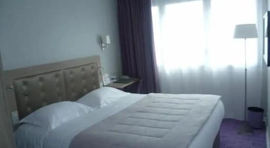 Hôtel Anne De Bretagne - 46