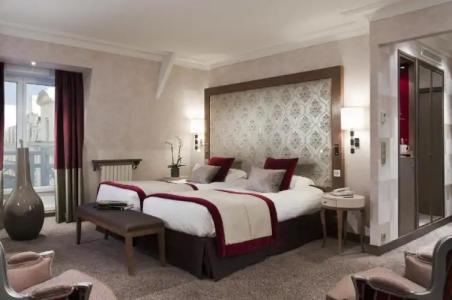 Grand Hôtel Des Thermes - 82