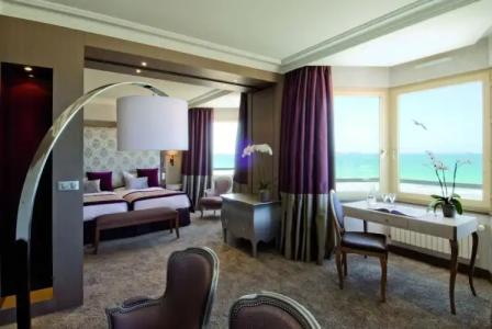 Grand Hôtel Des Thermes - 77