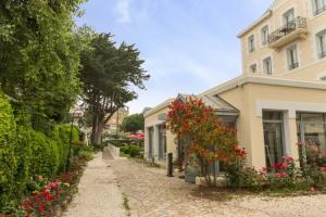 Grand Hotel de Courtoisville - Piscine & Spa, St. Malo