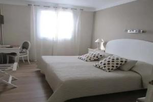 Le Castelet des Alpilles Hotel, St. Remy-de-Provence