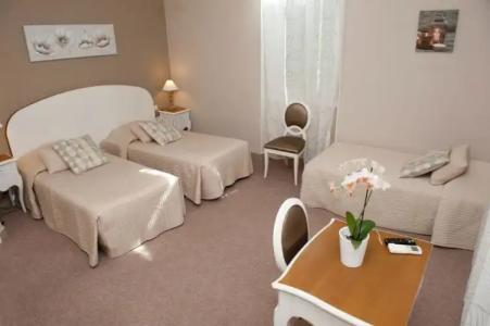 Le Castelet des Alpilles - 25