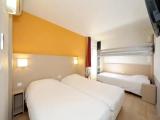Standard with shower Quadruple room