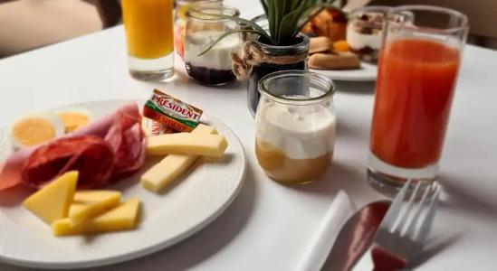 Hôtel Amirauté - 12