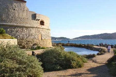 Hôtel Amirauté - 20