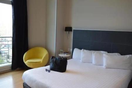 Hôtel Amirauté - 48