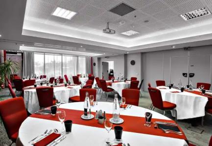 Courtyard by Marriott Toulouse Airport - 21