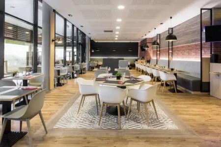 Courtyard by Marriott Toulouse Airport - 34