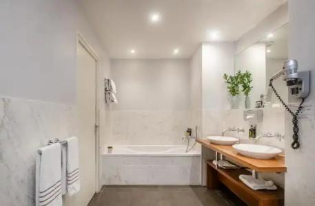 Château Belmont Tours by The Crest Collection - 53