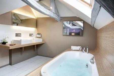 Best Western Premier de La Poste & Spa - 79