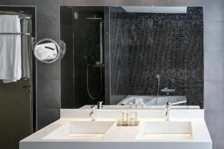 Best Western Premier de La Poste & Spa - 50