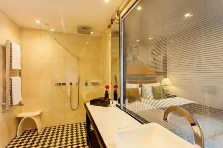 Quentin Boutique - 13