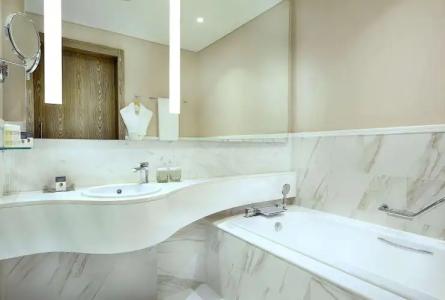 DoubleTree by Hilton Doha Old Town - 9