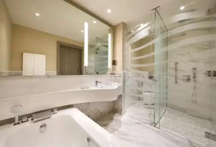 DoubleTree by Hilton Doha Old Town - 76