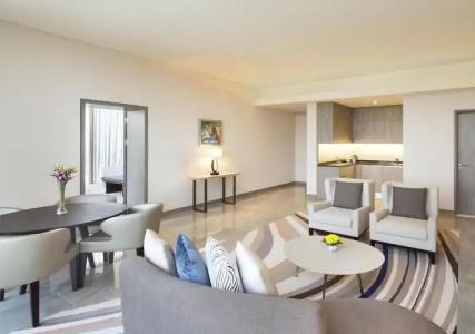 DoubleTree by Hilton Doha Old Town - 15