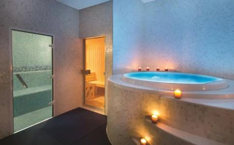 DoubleTree by Hilton Doha Old Town - 25