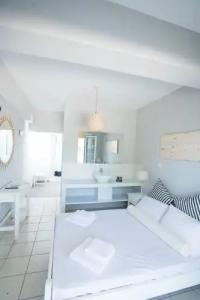 Akra Morea & Residences - 4