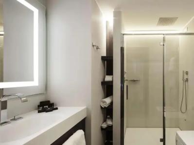 Hyatt Centric Milan Centrale - 38