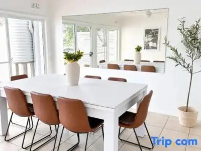 Noosa Entrance Waterfront Resort - 57