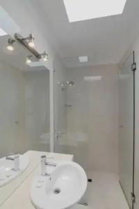 Noosa Entrance Waterfront Resort - 170