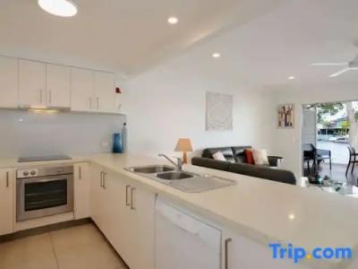 Noosa Entrance Waterfront Resort - 195