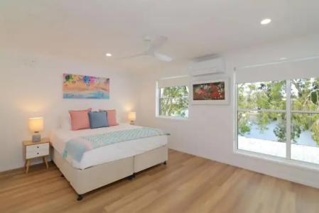 Noosa Entrance Waterfront Resort - 5