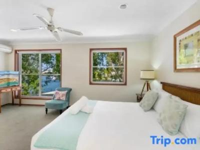 Noosa Entrance Waterfront Resort - 271