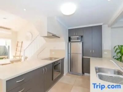 Noosa Entrance Waterfront Resort - 192