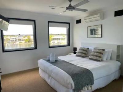 Noosa Entrance Waterfront Resort - 92