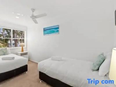 Noosa Entrance Waterfront Resort - 194