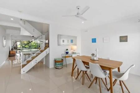 Noosa Entrance Waterfront Resort - 41