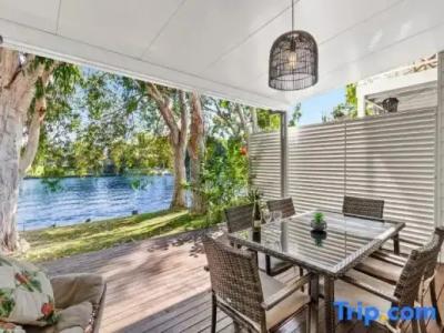 Noosa Entrance Waterfront Resort - 264