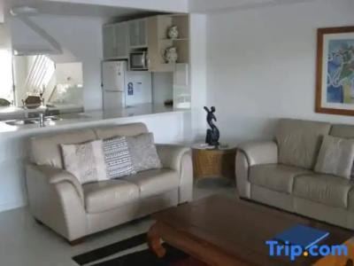 Noosa Entrance Waterfront Resort - 327