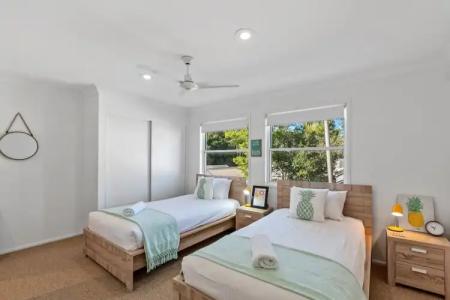 Noosa Entrance Waterfront Resort - 28