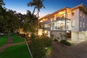 Sunset Cove Noosa, Noosaville