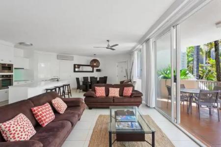 Noosa Tropicana - 176