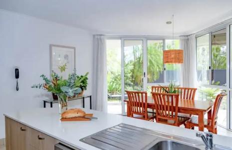 Noosa Tropicana - 91