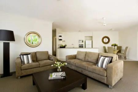 Noosa Tropicana - 12