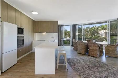 Noosa Tropicana - 154