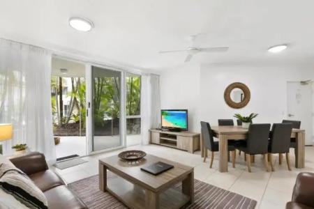 Noosa Tropicana - 59