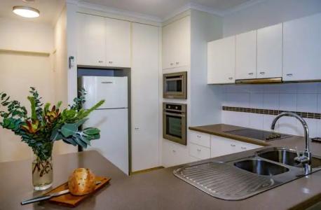 Noosa Tropicana - 90