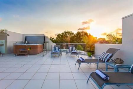 Noosa Tropicana - 171