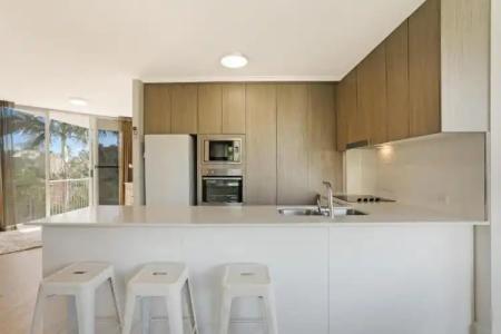 Noosa Tropicana - 166