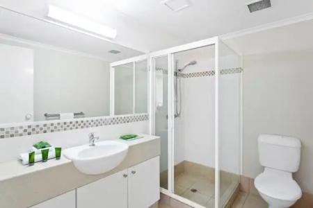 Noosa Tropicana - 205