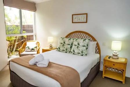 Noosa Tropicana - 80