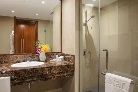 Jumeira Rotana - 101