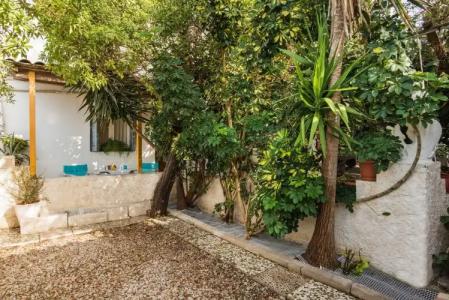 Semiramis Guesthouse - 72